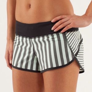 Lululemon 🦄RARE🦄 Sea Stripe Black Speed Shorts